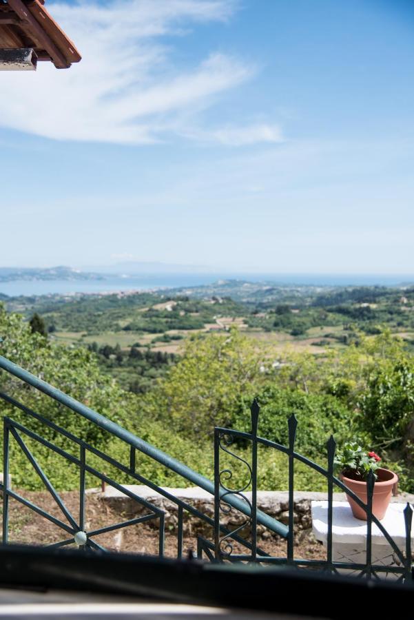 Rena'S Panorama View House Guest House Vovikes Luaran gambar